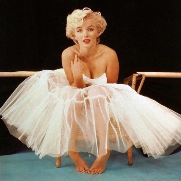 Meet your Posher, Janine - Picture 1 of 1